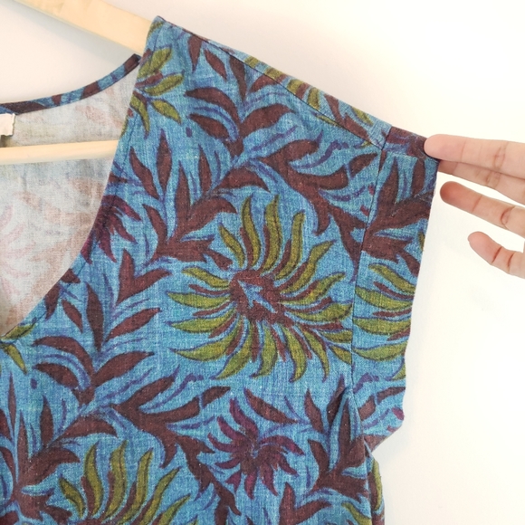Anthropologie Tiny Women's Blue Floral V-Neck Cap Sleeve Blouse - Picture 3 of 8